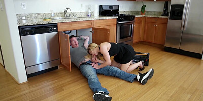 PHILAVISE-A plumbers lucky day with Blaten Lee