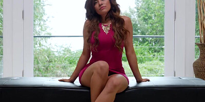 Gorgeous brunette babe benda and geta her puss nailed with BBC