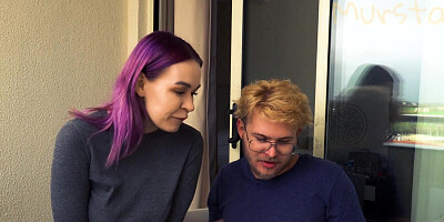 Step sister learns to do blowjob.