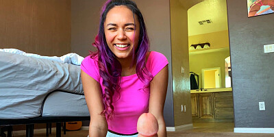 Aroused teen amazes with her capabilities to fuck