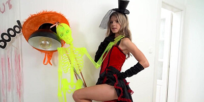 Small-tittied chick gets it on with a vibrator