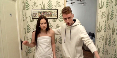 Debt collector dude fucks her pussy in a vile fashion