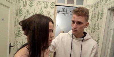 Debt collector dude fucks her pussy in a vile fashion