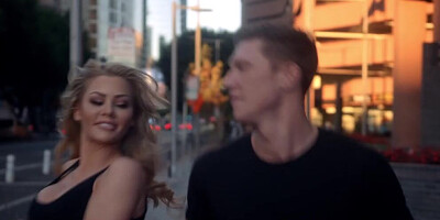 Juicy blonde Riley Steele is being licked and fucked by Oliver Flynn