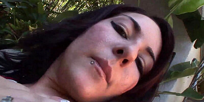 PAWG Daya Layne Gets Down On All Fours For Some Nice Dick