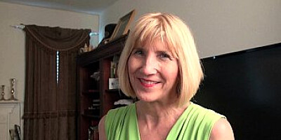 Skinny grannies Bossy Rider and Maria work their old pussy