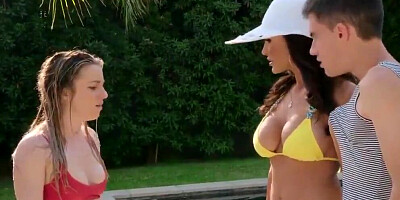 Voluptuous Lisa Ann with thick curves enjoys a huge young dick