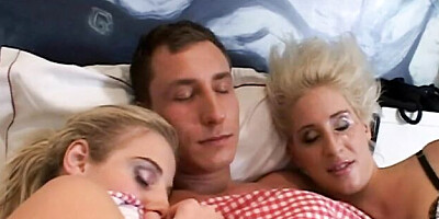 Watch magical Mia Hilton and Dizzy's scene