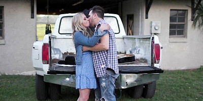 Dazzling Barrett's outdoor dirt