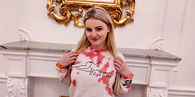 The interaction between the two actors is highly appealing