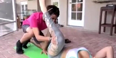 Stepson tore moms legging and fuck her