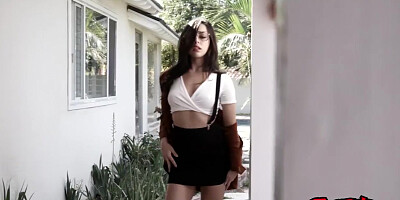 Stunning babe Whitney Wright IR pumped before facial