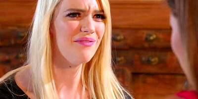 Kenna James & Paige Owens are rubbing and licking one another's cherry