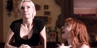 Kenzie Taylor & Arietta Adams are playing with each other's twat