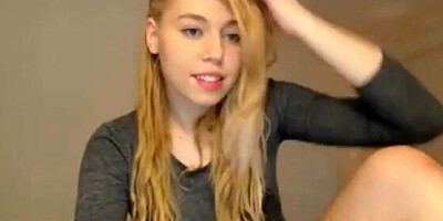 Solo amateur girl feels horny and in the mood for pussy masturbation