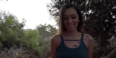 Latina Teen Jaye Summers gets Facialized after Public Nudity