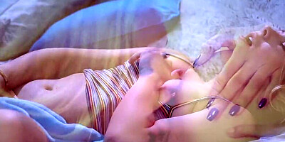 Alyssa Cole and Briana Banks are licking one another's wet cunt