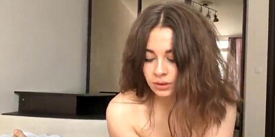 Pretty babe takes hard pounding in this homemade sex scene