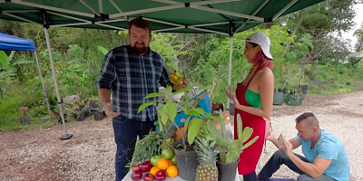 Big ass redhead girl gets banged at a veggie stand