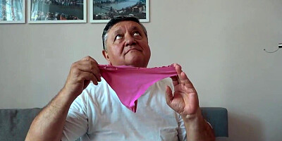 Dude sniffs panties but she finds it somewhat arousing