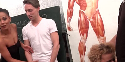 Inside a Wonderful Holes - (scene #05)