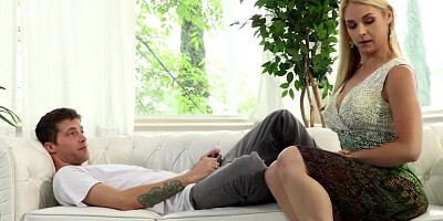 FamilyHookups - Hot Stepmom Sucked My Cock In Exchange For Chores