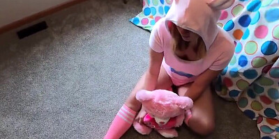 Masked girl blows her stepbrother and gets fucked in shaved kitty