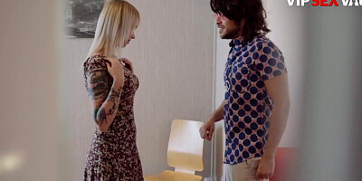 Arteya Dee is craving for some hardcore pussy drilling action