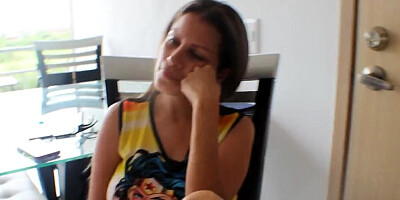 Stepsister, today I'm very horny - porn in Spanish