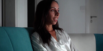 Stepmom and Stepson Share a Couch - Pantera Nika