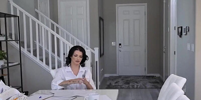 Joslyn James blows a black stallion and gets fucked from behind