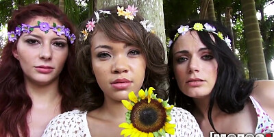Mofos - Hippie Girls Suck Cock