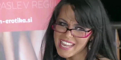 Simony Diamond Interview and Porno Show