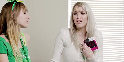 Katie Monroe & Angel Youngs are making out during FFM 3some