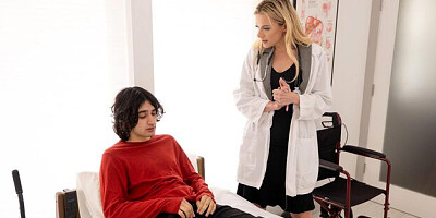 Mommy blows best featuring Lindsey Lakes's blonde movie