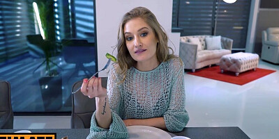 Handsome girl Tiffany Tatum gets a huge phallus for breakfast