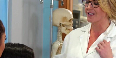 Nice lesbian threesome with Kit Mercer, Savannah Sixx & Vanessa Sky