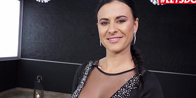 Billie Star is pinned down and analyzed by Luca Ferrero