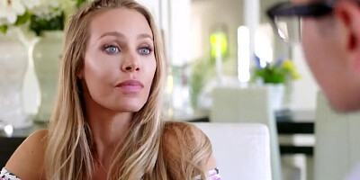 Horny MILF bombshell Nicole Aniston makes her stepson very happy
