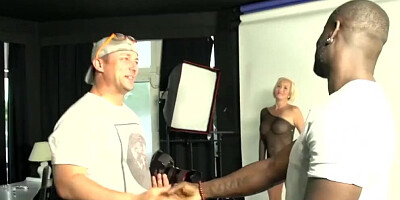 Blonde cougar bombshell Leni 78 is drilled with Dominic Ross's BBC