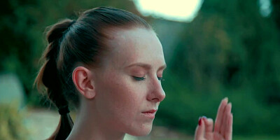 Flexible babes lick each others hot wet pussies to intense orgasms