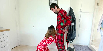 LaSirena69 and Angel Youngs team up for a Christmas fuck