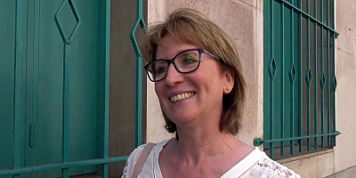 French mature has first-time sex in front of the camera