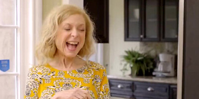 That 70s Ho Cumming On Mrs. Kitty 's Cookies S3:E1 (Mrs Kitty)