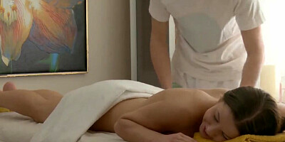 Teen Has Her Perfect Body Oiled & Fucked