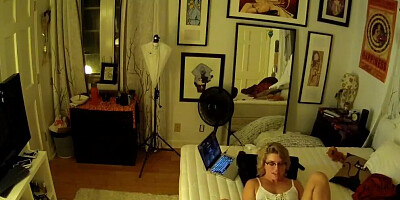 Lesbian Teen Step Sister Caught Giving her Pussy a Massage trying to Squirt