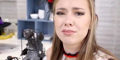 Halloween Trick Or Treat With Step Mom And Step Sis