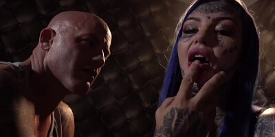 HO HUNTERS - Tattooed ghost Amber Luke wants to fuck