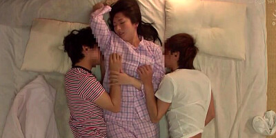 Horny guy shares his girlfriend in this Asian MMF threesome