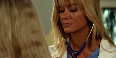 Cougar doctor went down on her blonde patient and licked her cunny